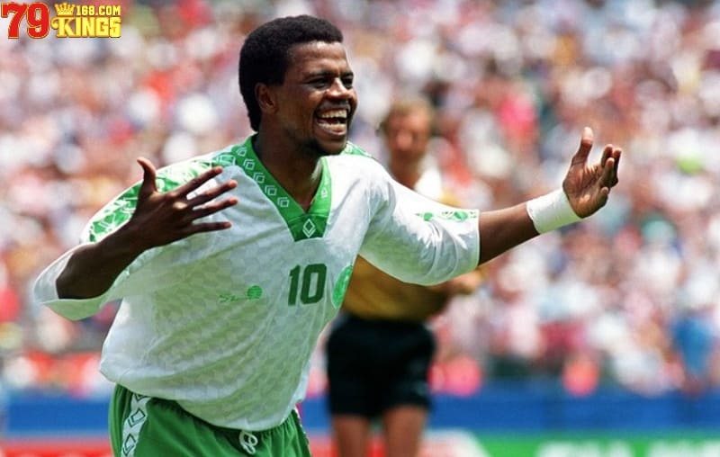 Huyền thoại Saeed Al-Owairan đã tạo nên bàn thắng thế kỷ khi ghi bàn vào lưới Bỉ tại World Cup 1994